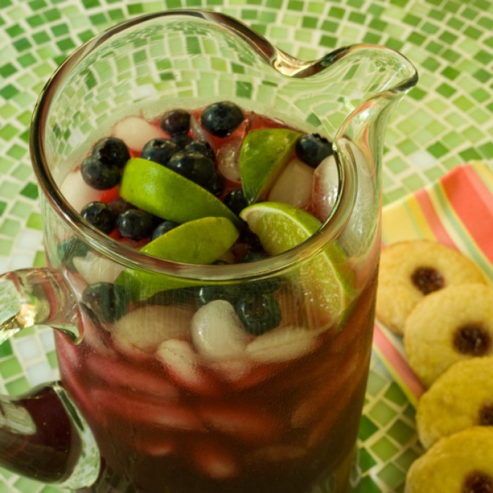  Blueberry Lavender Limeade with Triple Lemon Cookies | LunaCafe