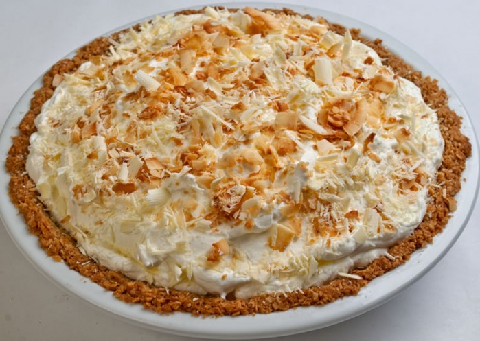Rosalyn’s Toasted Coconut White Chocolate Dream Pie