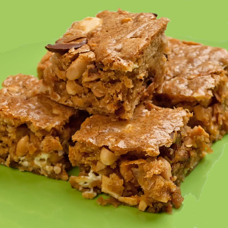 Chewy Gooey Congo Bars (Blondies on Steroids)