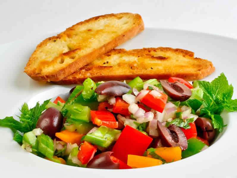 Red & Orange Bell Pepper Salad with Mint, Parsley & Lemon-Garlic Vinaigrette with Seeded Bread Crisps | LunaCafe