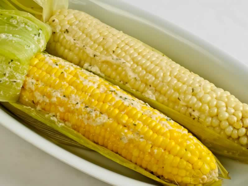 Sweet Corn Grilled in the Husk | LunaCafe