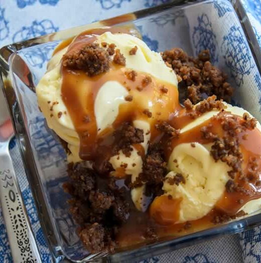 Sweet Corn Ice Cream with Spiced Caramel Apple Sauce Gingersnap Crumble 2