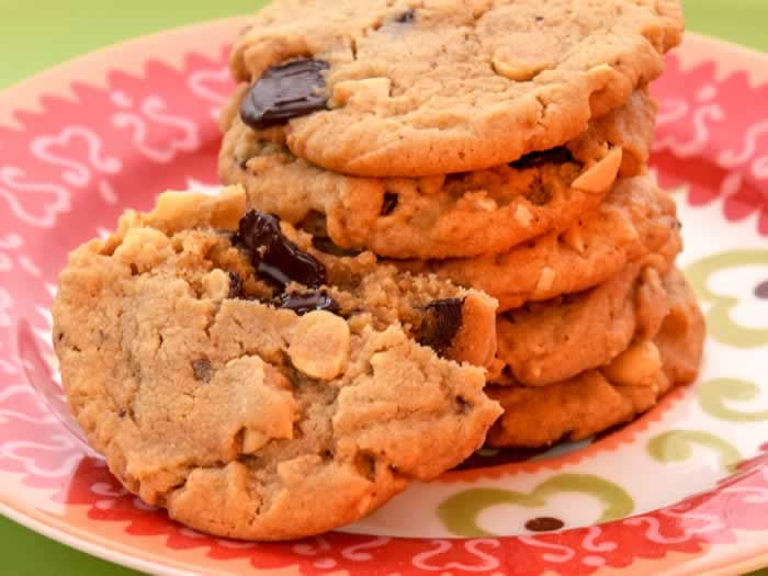 Chewy Peanut Butter, Roasted Peanut & Chocolate Chunk Cookies