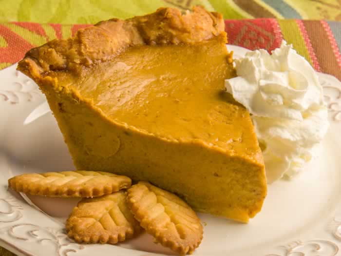 Thanksgiving Recipe Roundup: Classic, Perfect Pumpkin Maple Pie Slice