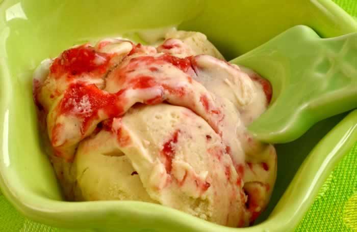 Peanut Butter and Strawberry Lime Jam Ice Cream 10