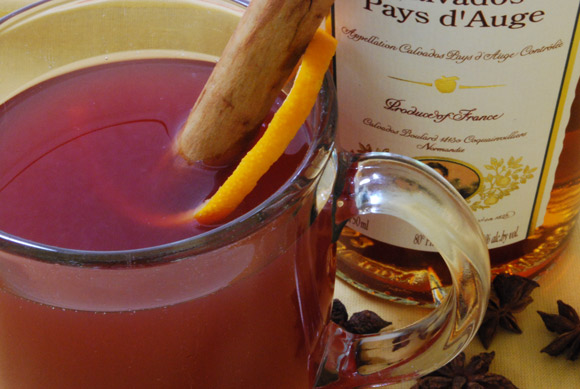 Mulled Apple Cider with Winter Spices