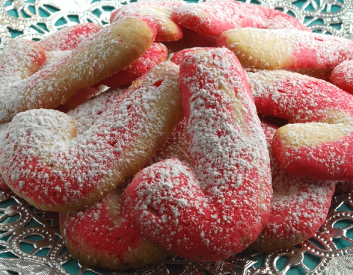 Candy Cane Butter Cookies | LunaCafe