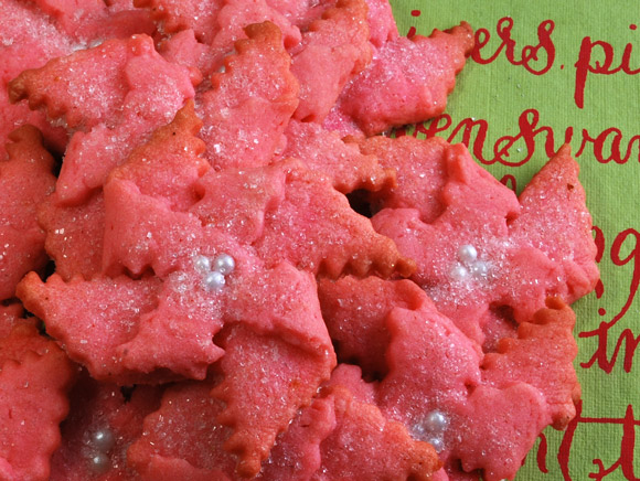 Butter Almond Poinsettia Cookies | LunaCafe